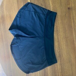 Lululemon Speed up short-2.5 inch